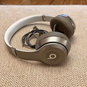 Beats Solo 2 (wired)